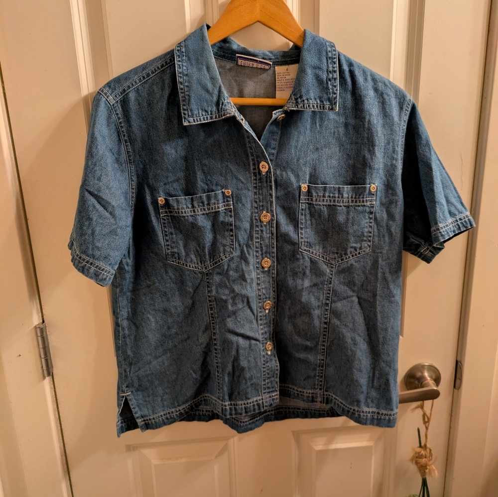*Vintage Y2K Boxy Denim Short Sleeve Button-Up Shirt